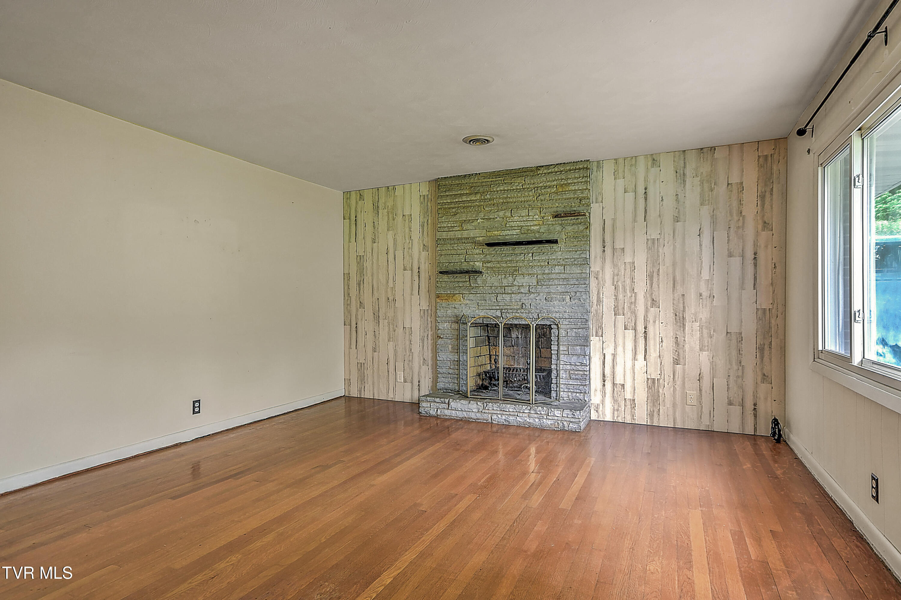 1127 Qualls Road Kingsport, TN 37660 - Photo 6 of 39 6-print-1127 Qualls CP-6