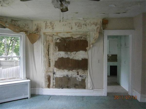 21 Crest Street Springfield, MA 01109 - Photo 12 of 12