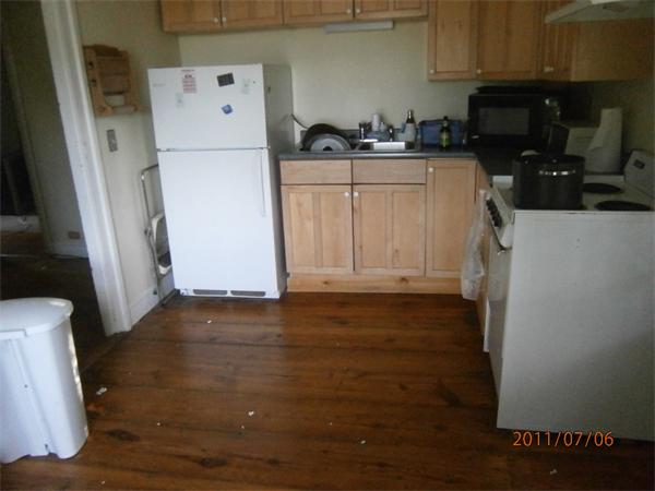 21 Crest Street Springfield, MA 01109 - Photo 10 of 12