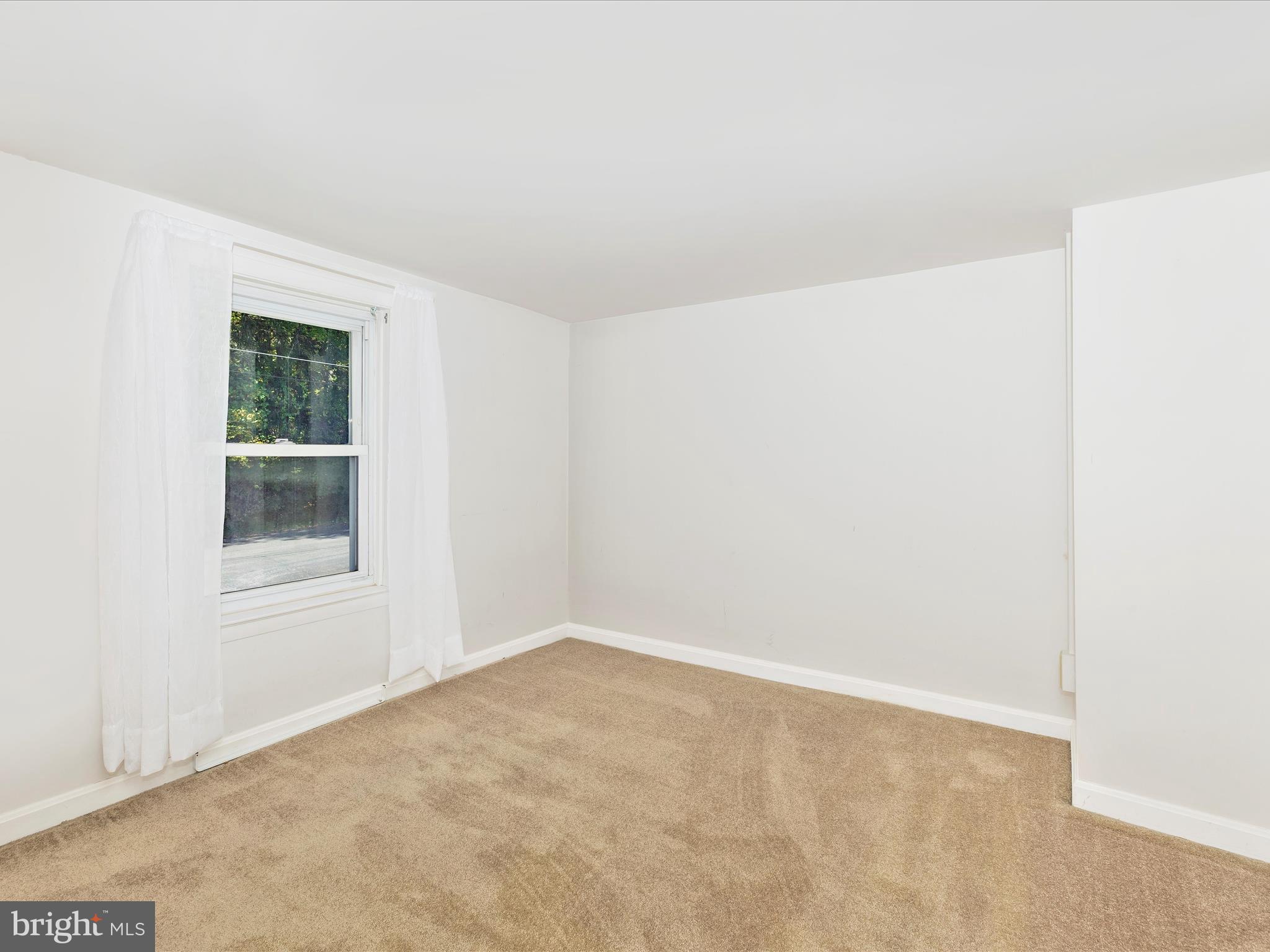 10317 Putman Road Frederick, MD 21702 - Photo 22 of 44 Bedroom 3