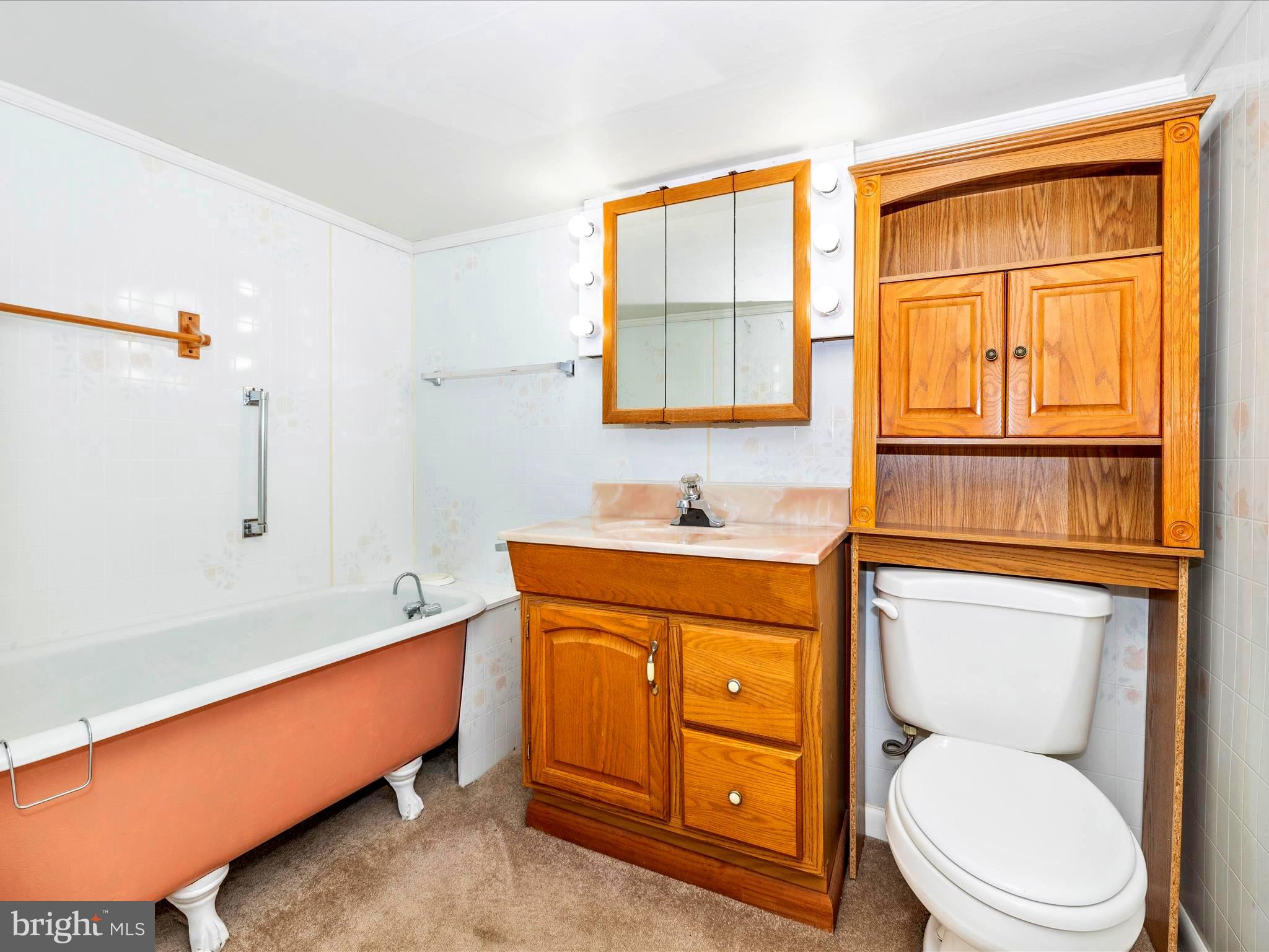 10317 Putman Road Frederick, MD 21702 - Photo 24 of 44 Bathroom 2