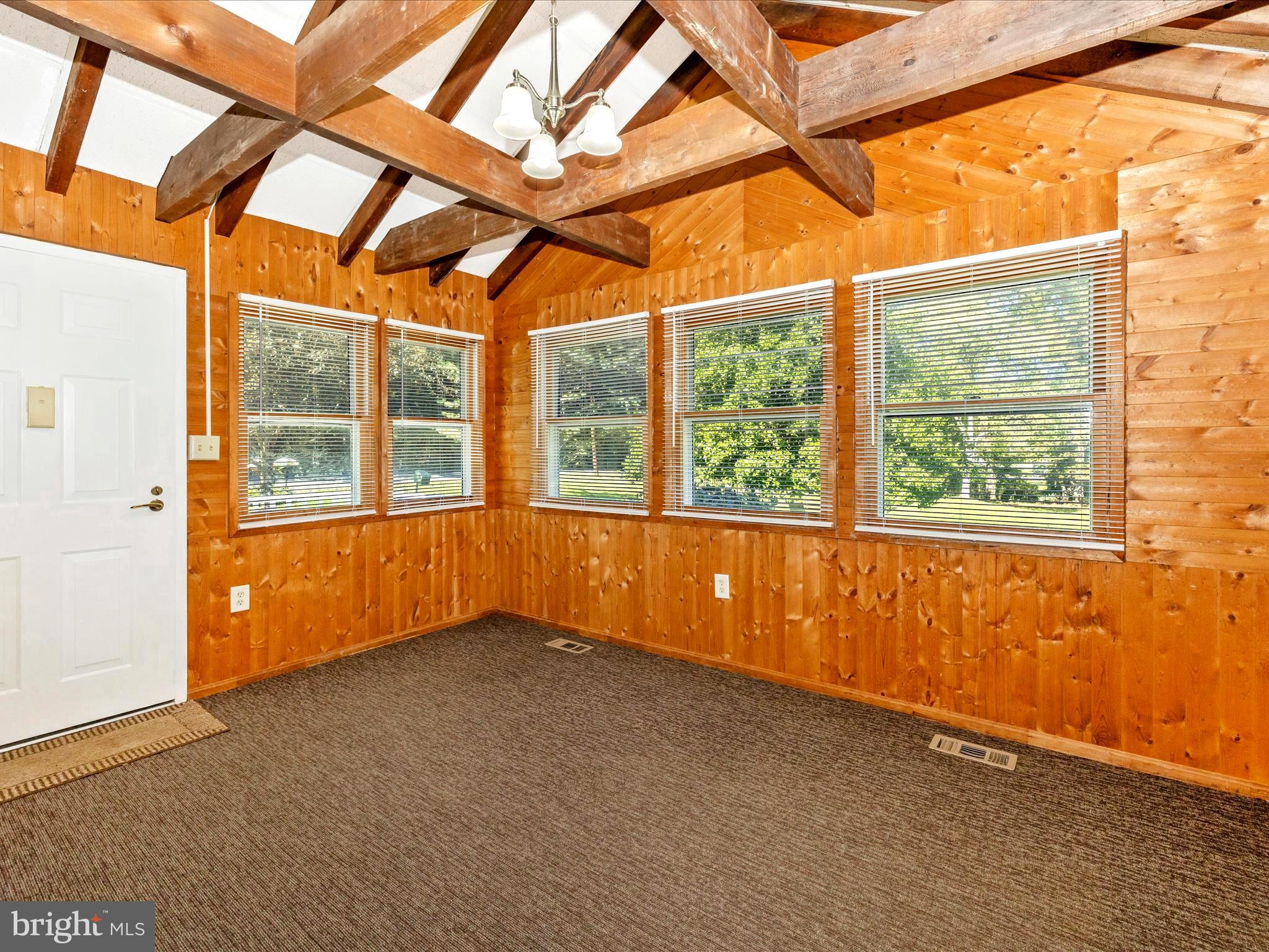 10317 Putman Road Frederick, MD 21702 - Photo 28 of 44 Sun Room or Work from Home Office