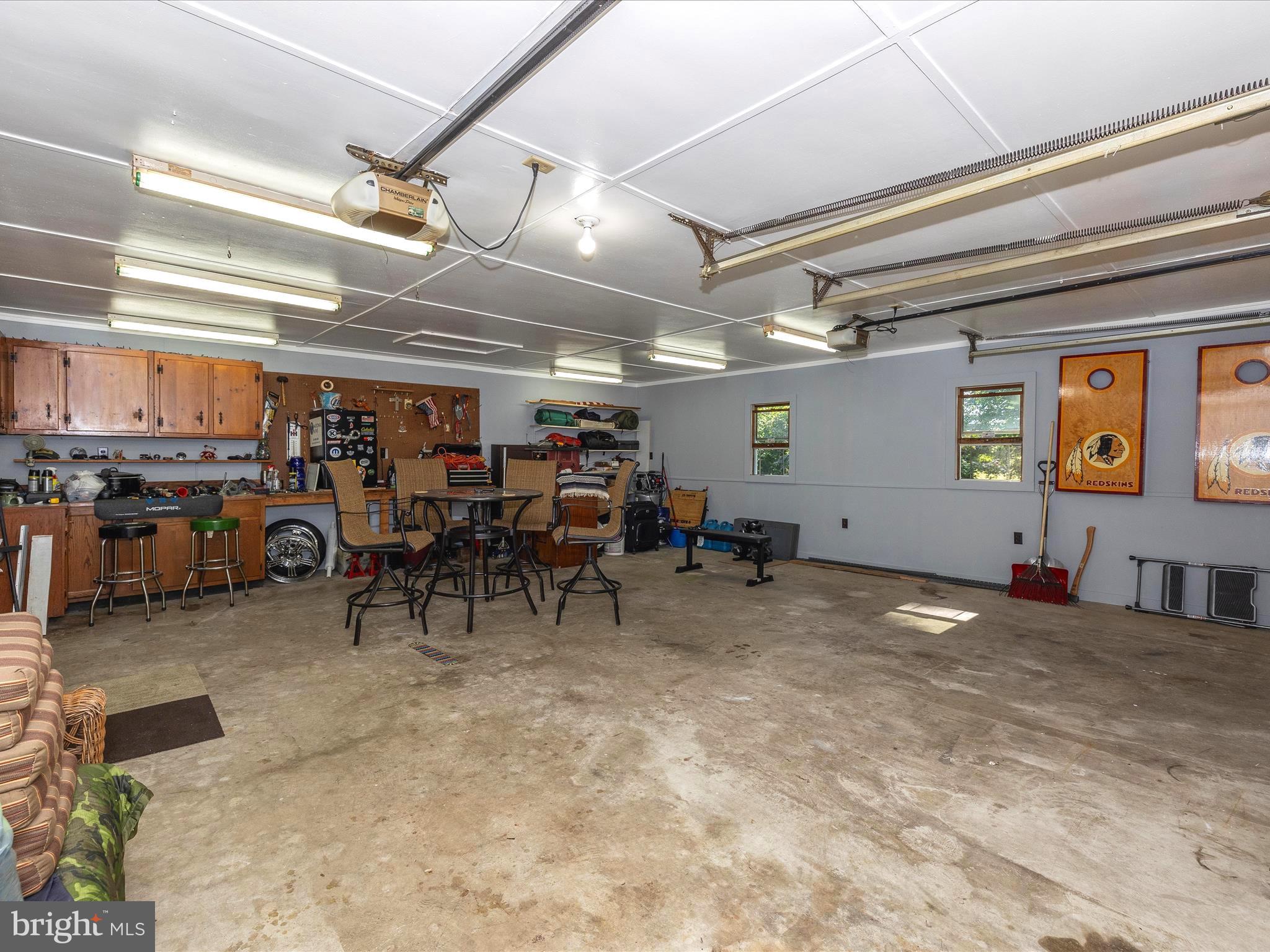 10317 Putman Road Frederick, MD 21702 - Photo 39 of 44 Garage