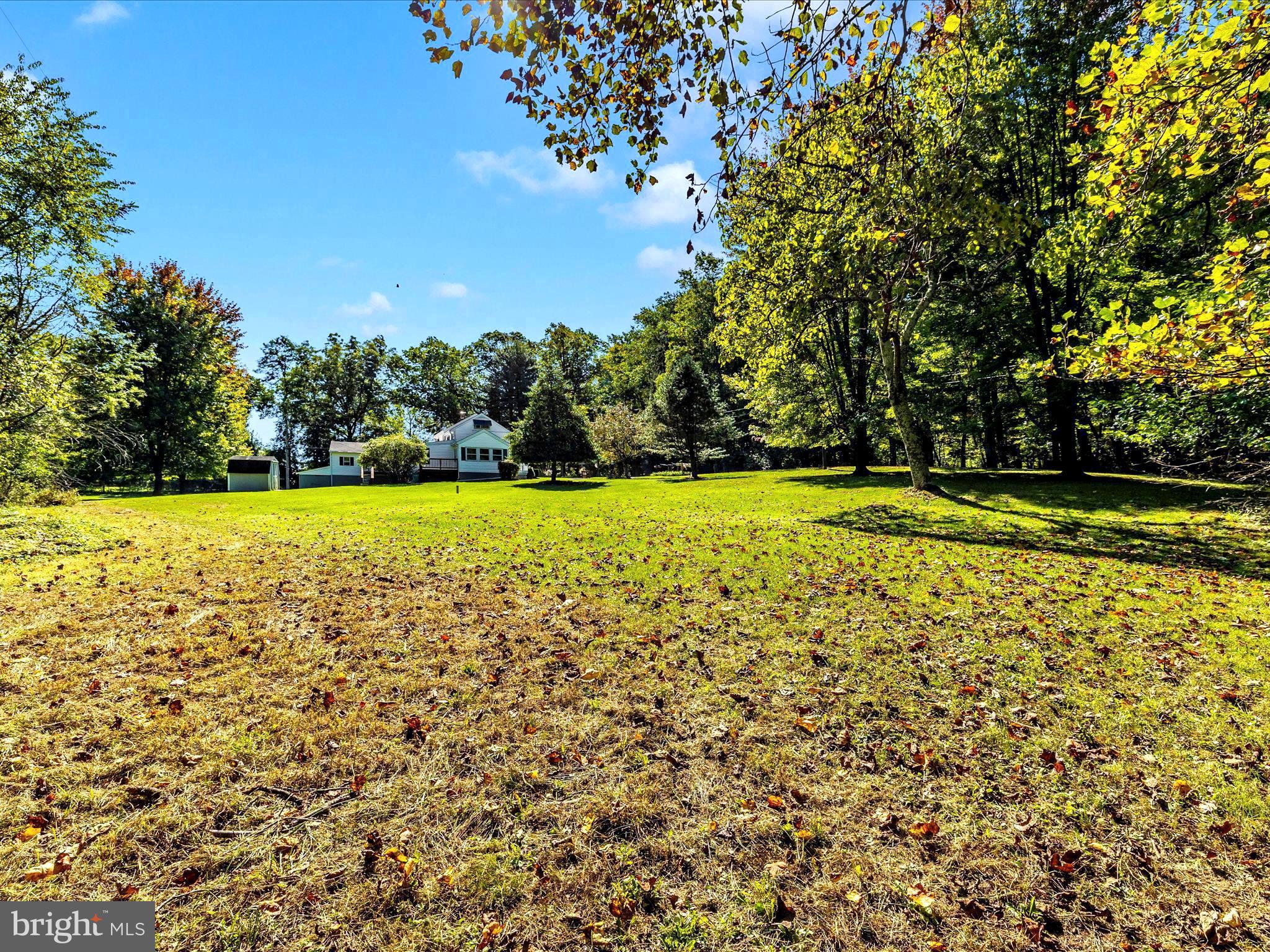 10317 Putman Road Frederick, MD 21702 - Photo 43 of 44 Exterior Back with privacy galore!