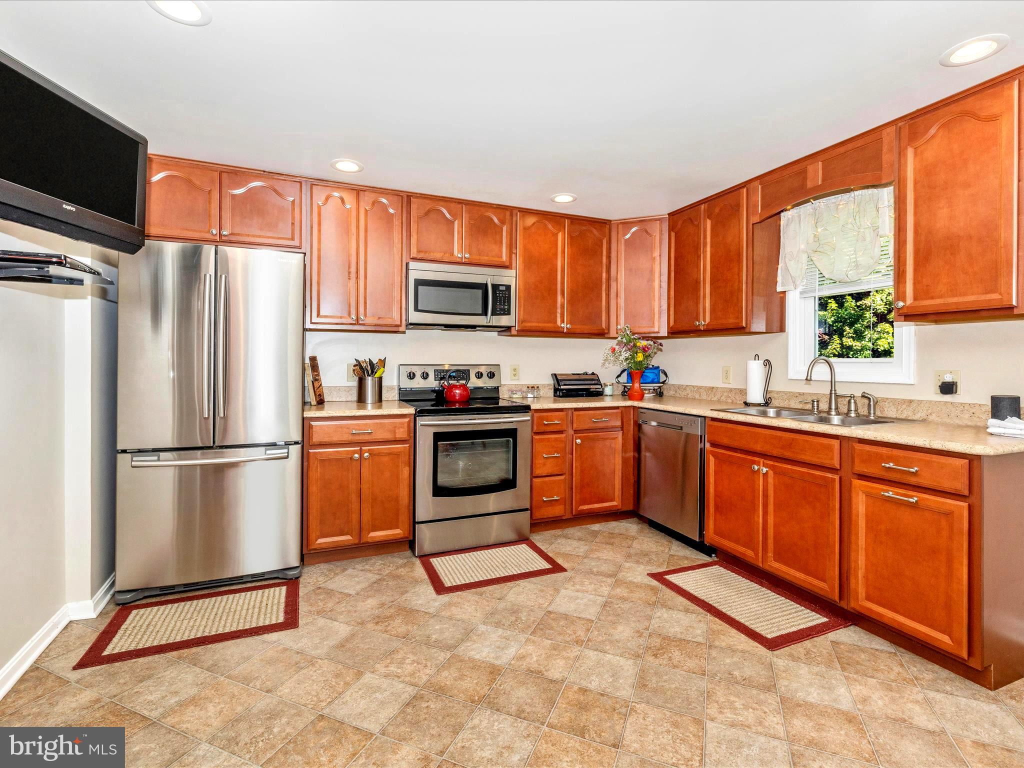 10317 Putman Road Frederick, MD 21702 - Photo 9 of 44 Kitchen