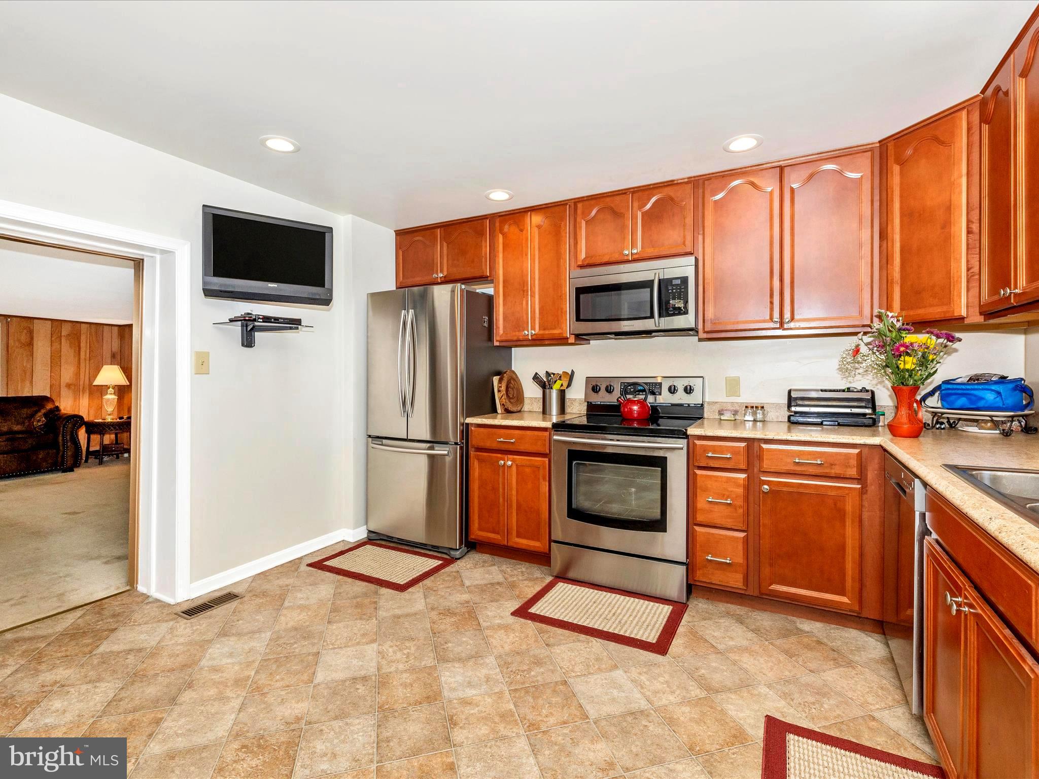 10317 Putman Road Frederick, MD 21702 - Photo 10 of 44 Kitchen