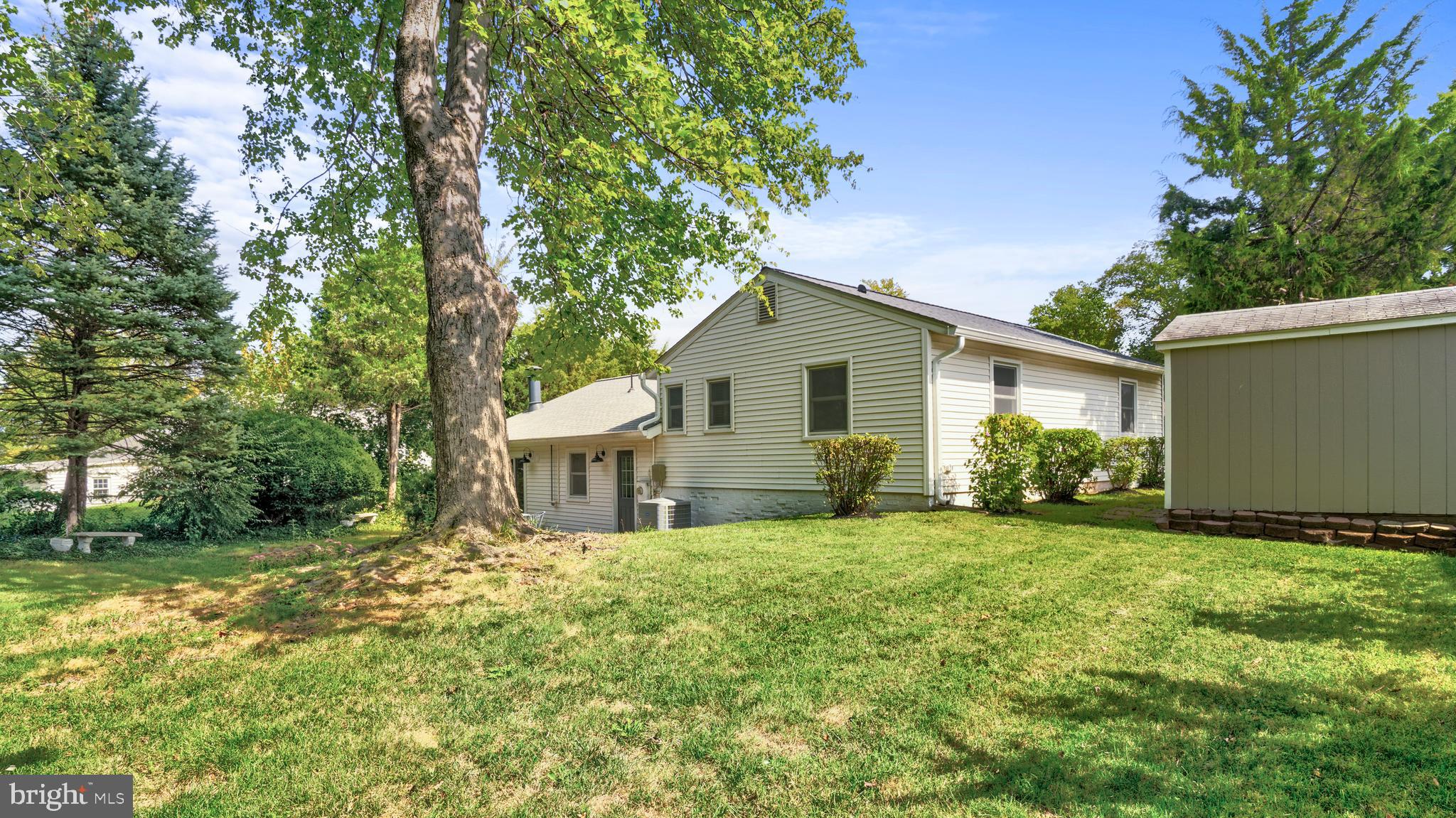 4014 Lees Corner Road Chantilly, VA 20151 - Photo 26 of 29 Rear View 3