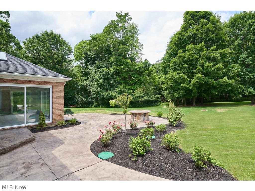 4825 Pin Oak Road Akron, OH 44333 - Photo 31 of 35