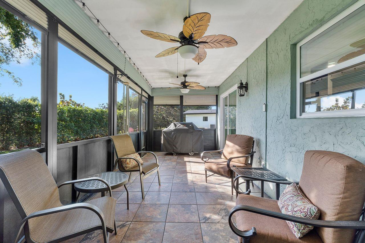 14554 Springside Lane Delray Beach, FL 33484 - Photo 20 of 33 Patio
