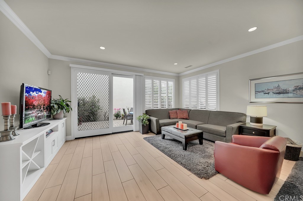 55 Calypso Irvine, CA 92618 - Photo 5 of 19