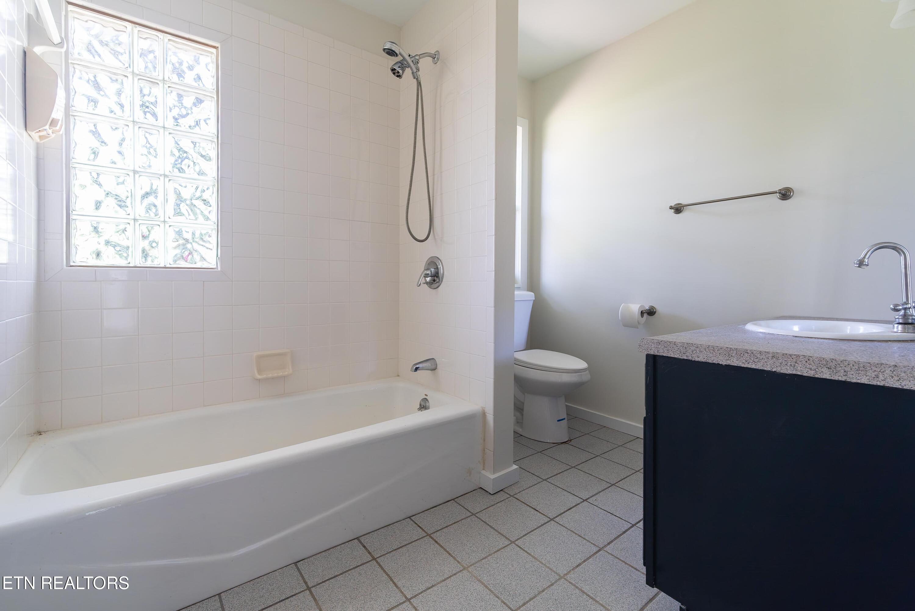 128 Orchard Lane Oak Ridge, TN 37830 - Photo 10 of 10 Bath 1