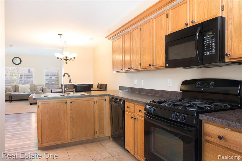4311 Schaefer Road Dearborn, MI 48126 - Photo 10 of 22 Gallery Image 10