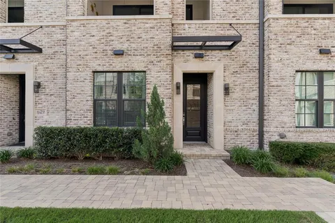 $659,900 | 625 Dalton Lane, Irving, TX 75039