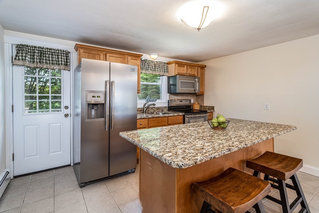 21 Fisher Road Holden, MA 01520 - Photo 20 of 33 Gallery Image 20