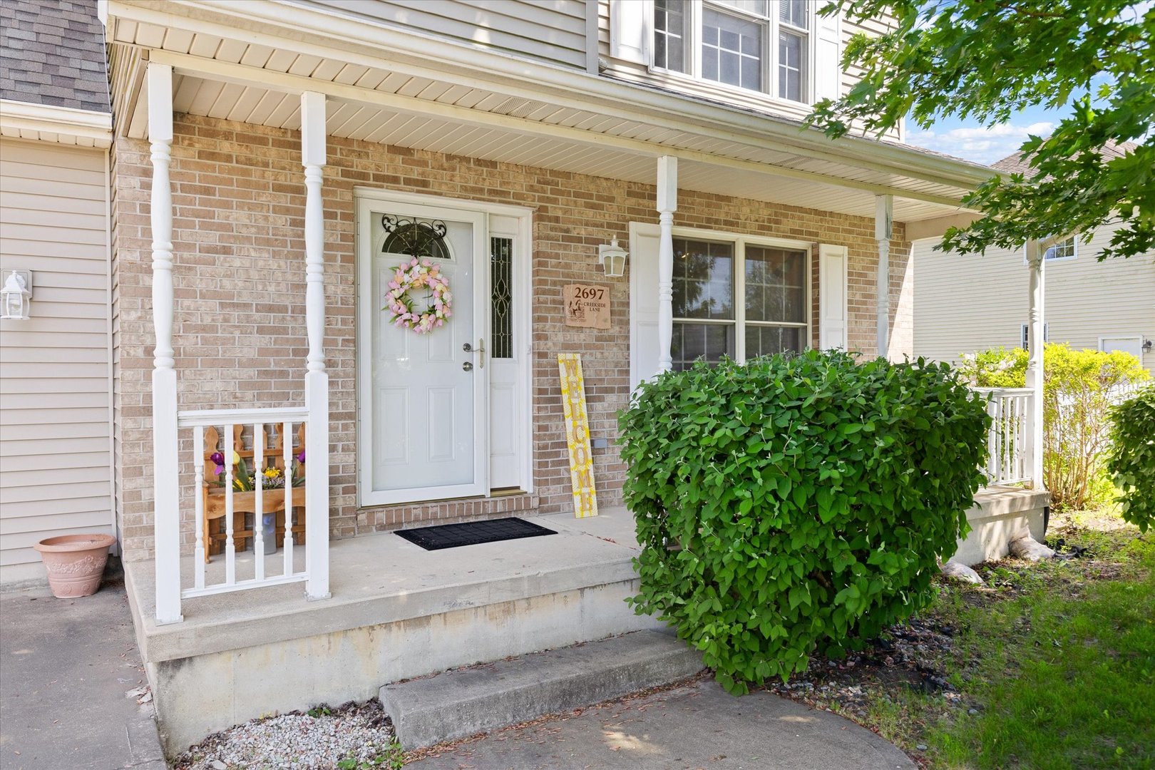 2697 Creekside Lane Morris, IL 60450 - Photo 3 of 31 front view of a house