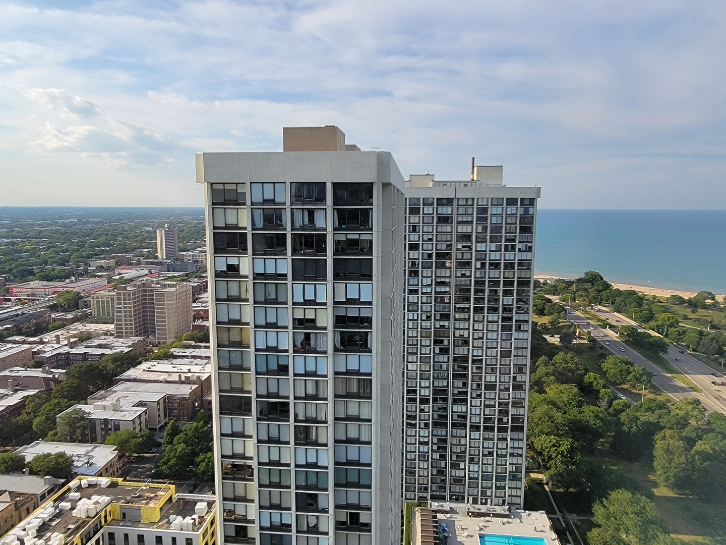 5415 North Sheridan Road, Unit 3807 Chicago, IL 60640 - Photo 2 of 19 a view of a building