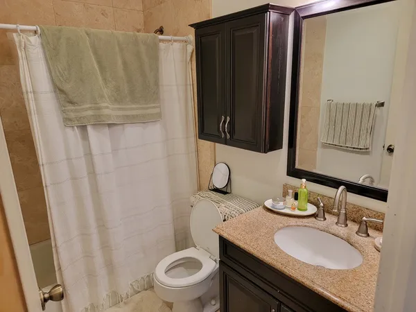 $1,650 | 5415 North Sheridan Road, Unit 3807, Chicago, IL 60640