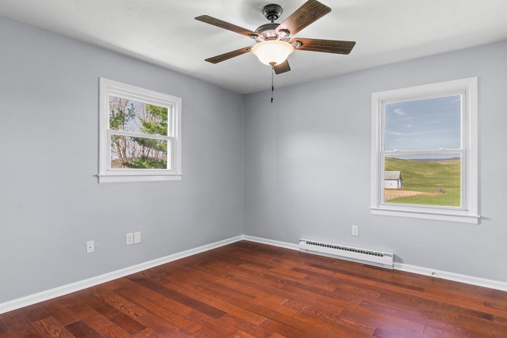 290 Whispering Pines Road Max Meadows, VA 24360 - Photo 26 of 35 Gallery Image 26