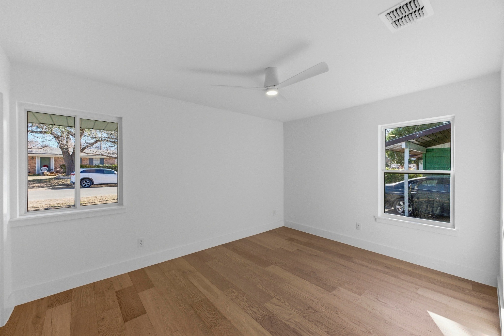 623 Amesbury Lane Austin, TX 78752 - Photo 25 of 34 Secondary Bedroom