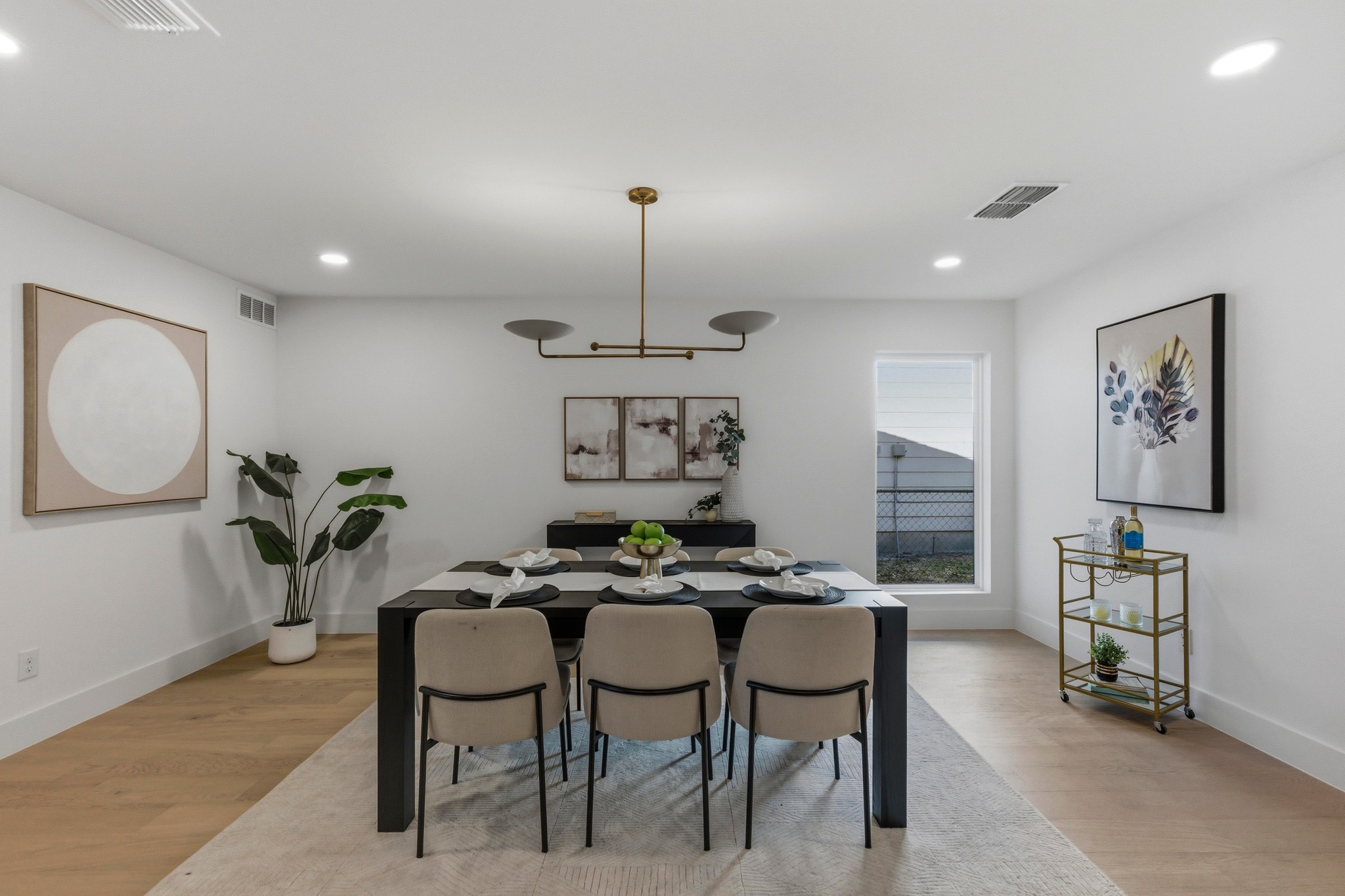 623 Amesbury Lane Austin, TX 78752 - Photo 3 of 34