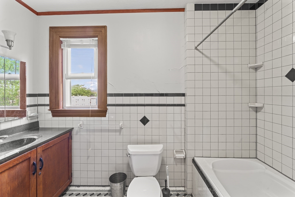 388 Arborway, Unit 2 Boston, MA 02130 - Photo 14 of 20