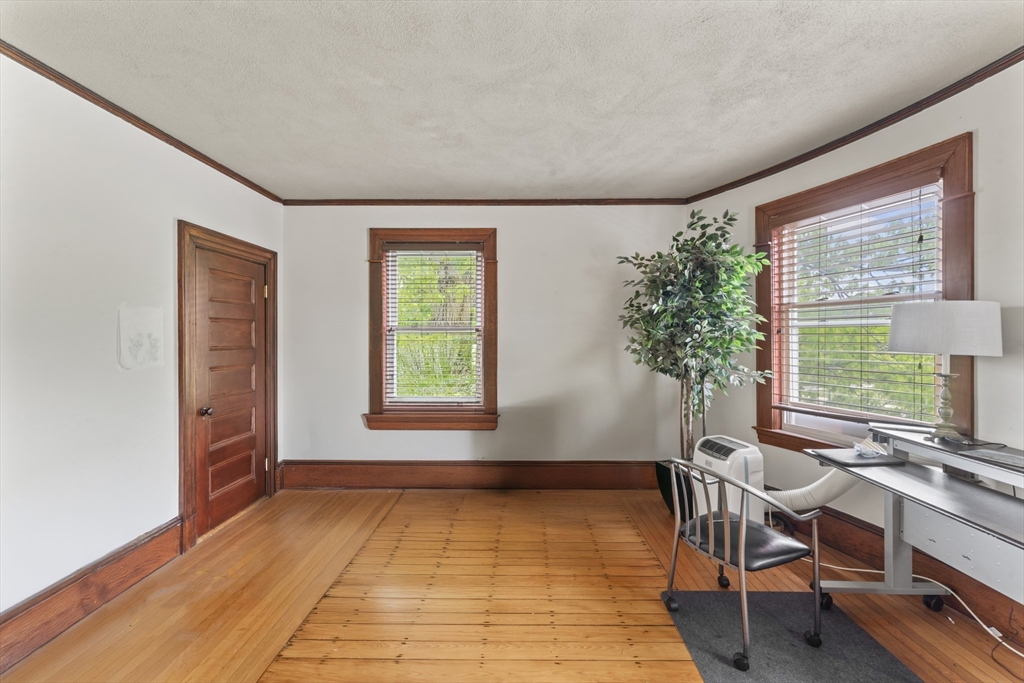388 Arborway, Unit 2 Boston, MA 02130 - Photo 4 of 20