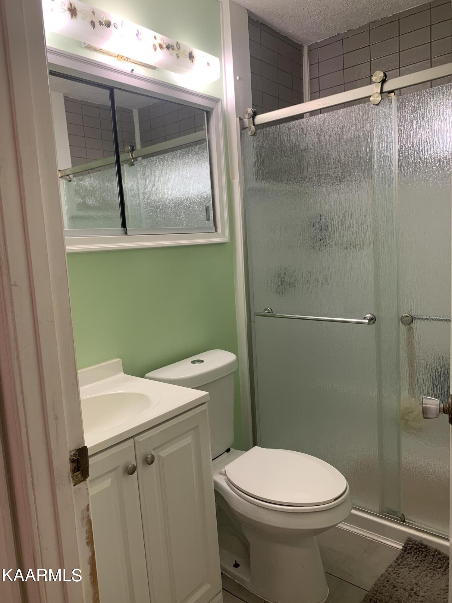 108 Parker Road Oak Ridge, TN 37830 - Photo 20 of 20 Bathroom