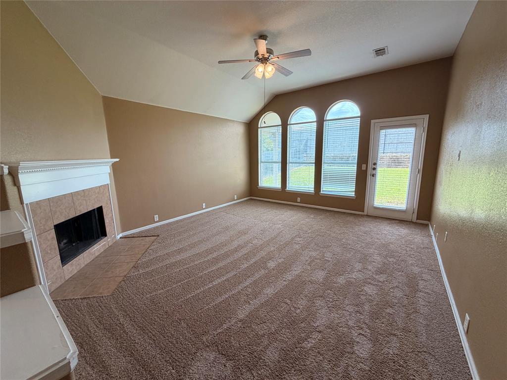 618 Rosarita Road Arlington, TX 76002 - Photo 8 of 19