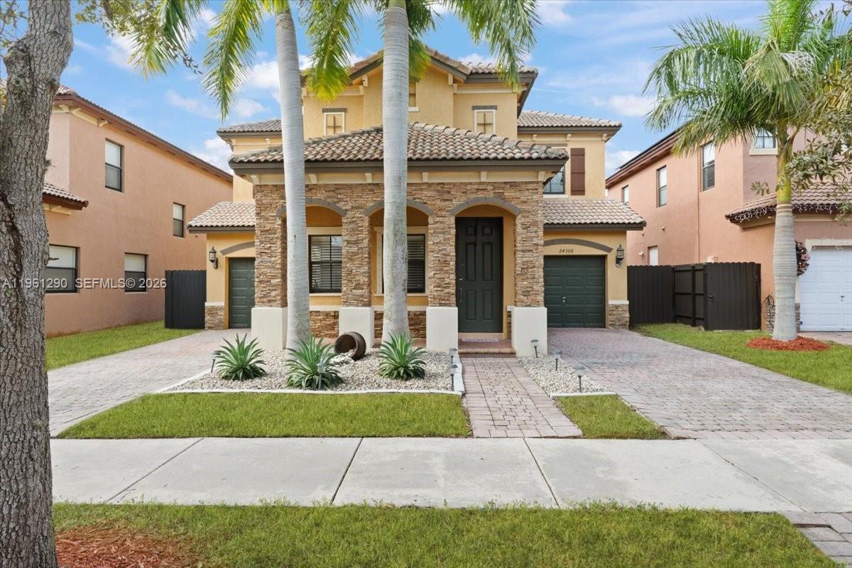 24306 Southwest 113 Passage Homestead, FL 33032 - Photo 2 of 20