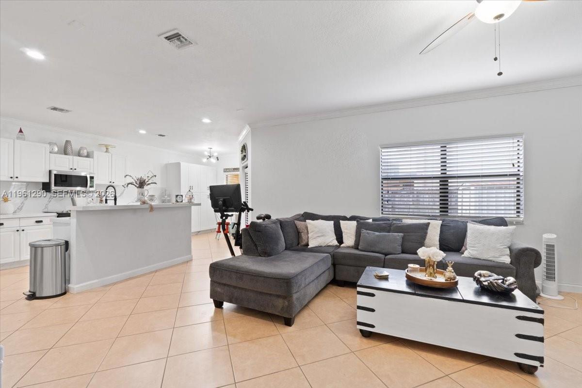 24306 Southwest 113 Passage Homestead, FL 33032 - Photo 5 of 20