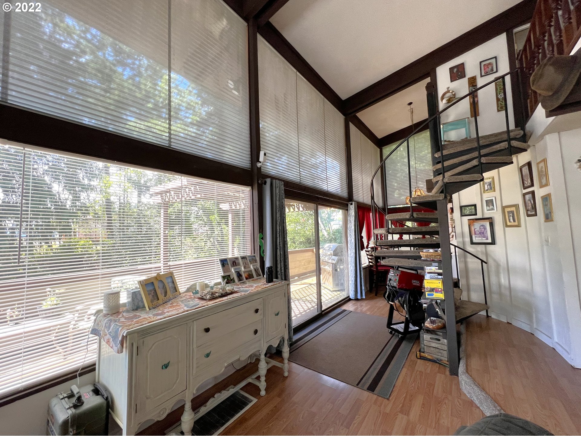 2690 Everett Avenue North Bend, OR 97459 - Photo 6 of 32 a view of a room with gym equipment