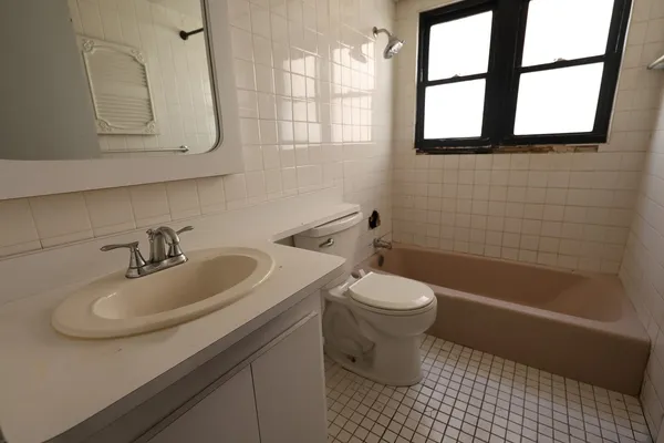 $129,900 | 333 Luella Avenue, Calumet City, IL 60409