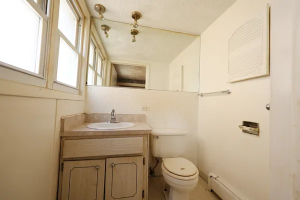 $129,900 | 333 Luella Avenue, Calumet City, IL 60409
