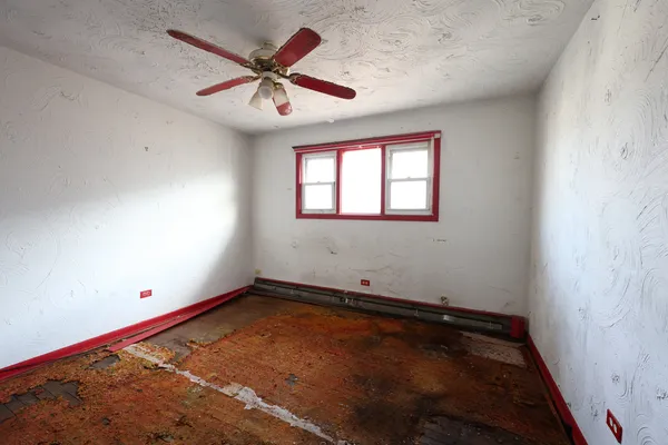 $129,900 | 333 Luella Avenue, Calumet City, IL 60409