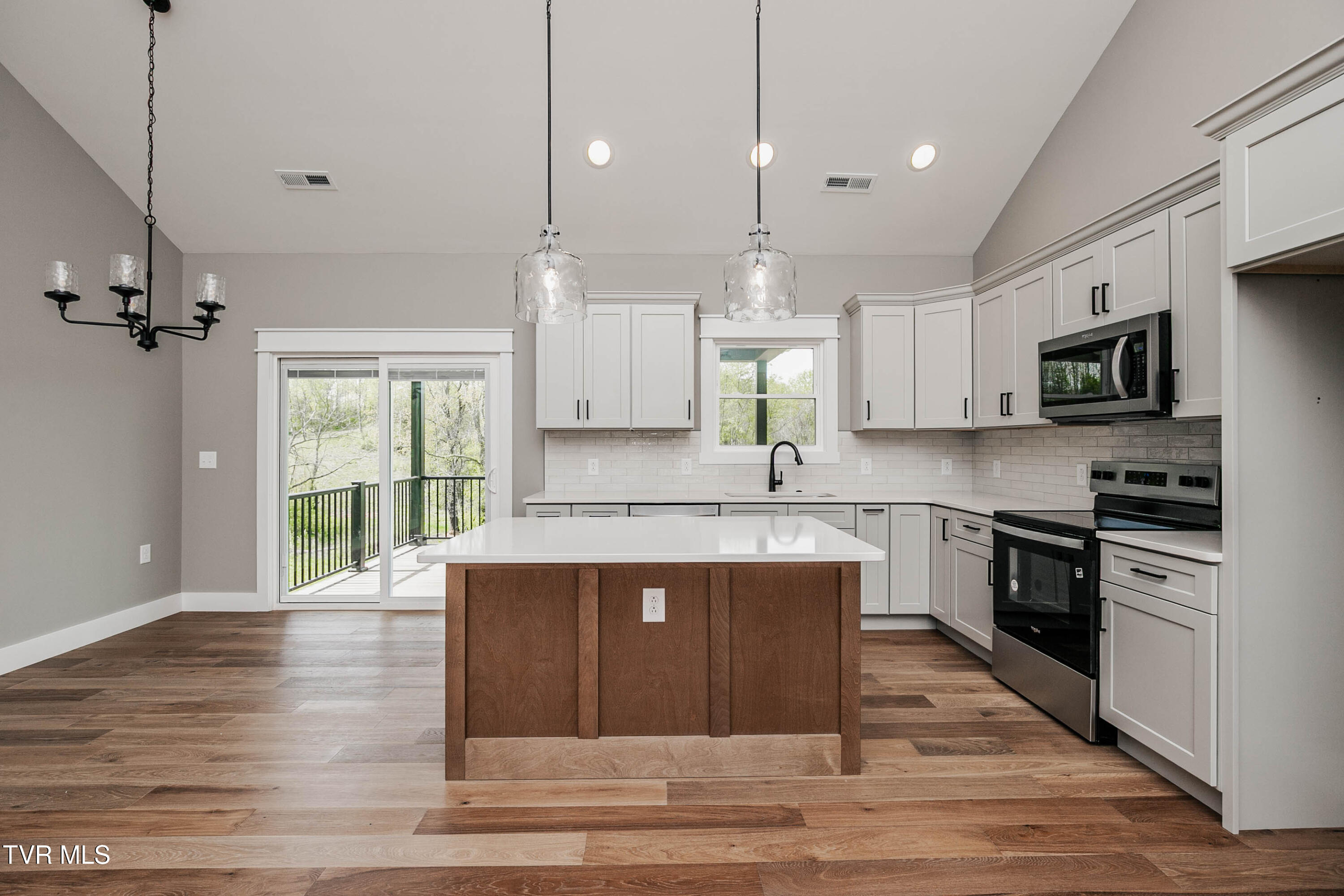 282 Ruby Rose Ridge Jonesborough, TN 37659 - Photo 13 of 48 IMG_4420