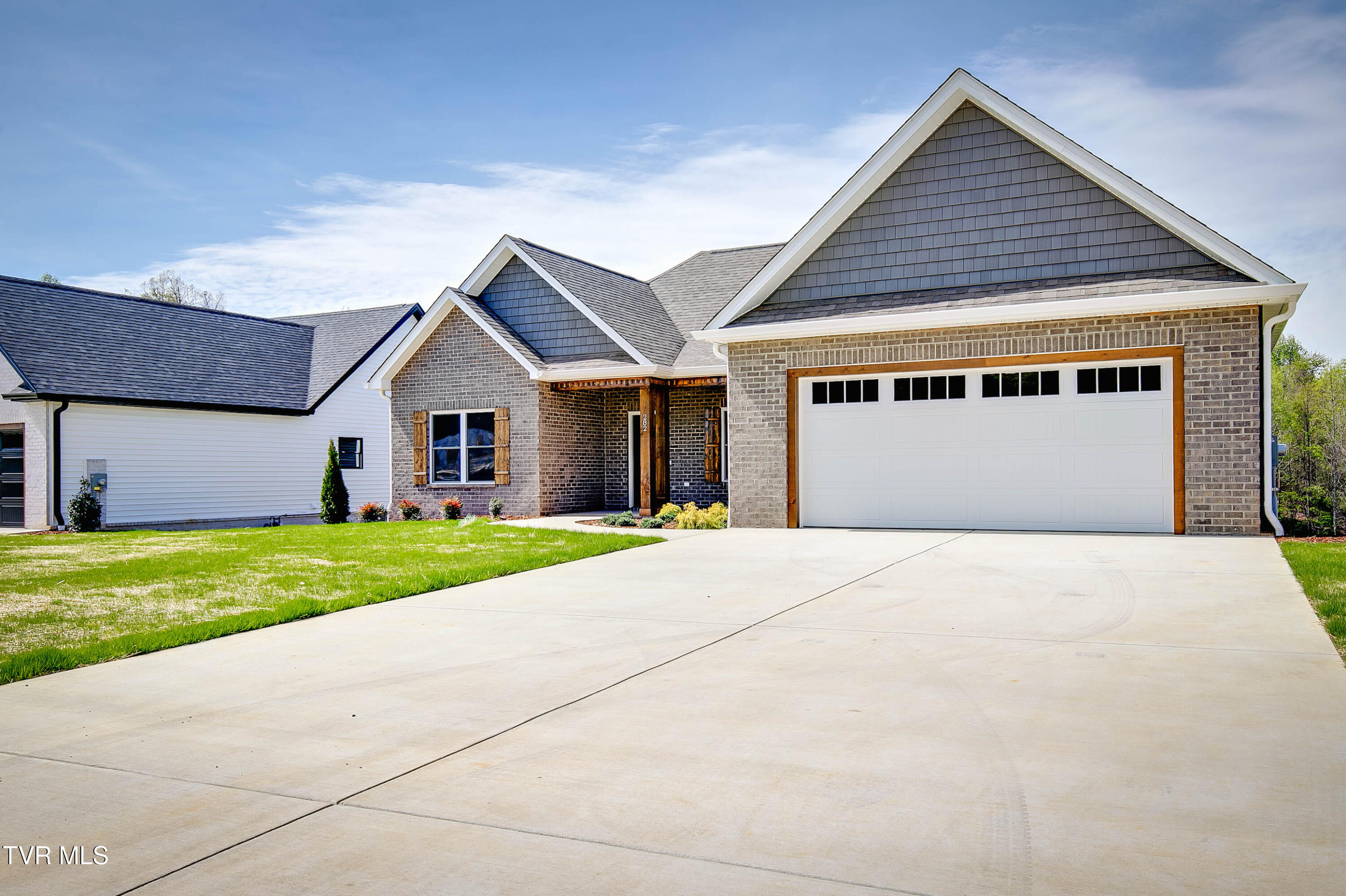 282 Ruby Rose Ridge Jonesborough, TN 37659 - Photo 3 of 48 IMG_4369