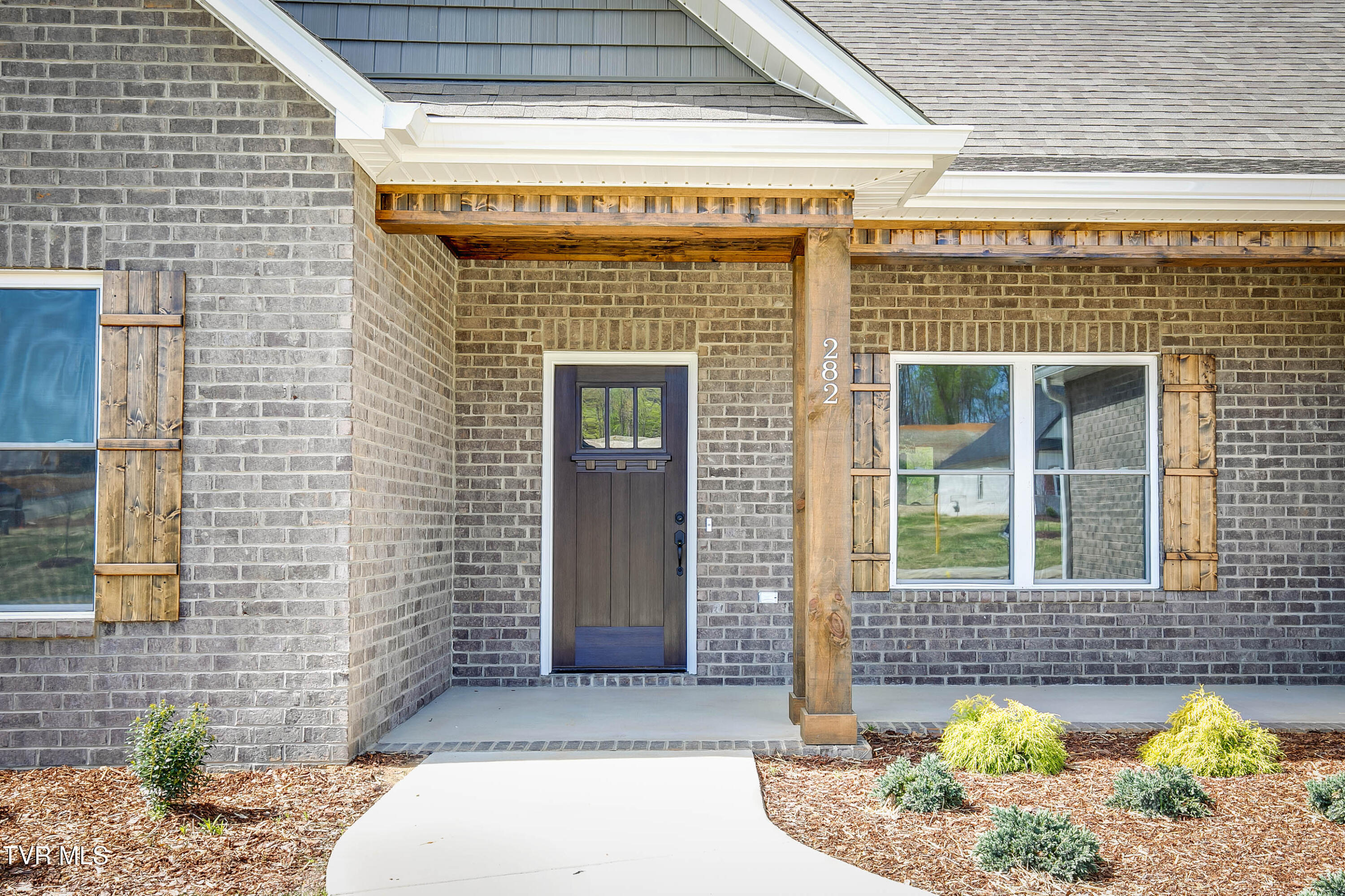 282 Ruby Rose Ridge Jonesborough, TN 37659 - Photo 5 of 48 IMG_4375