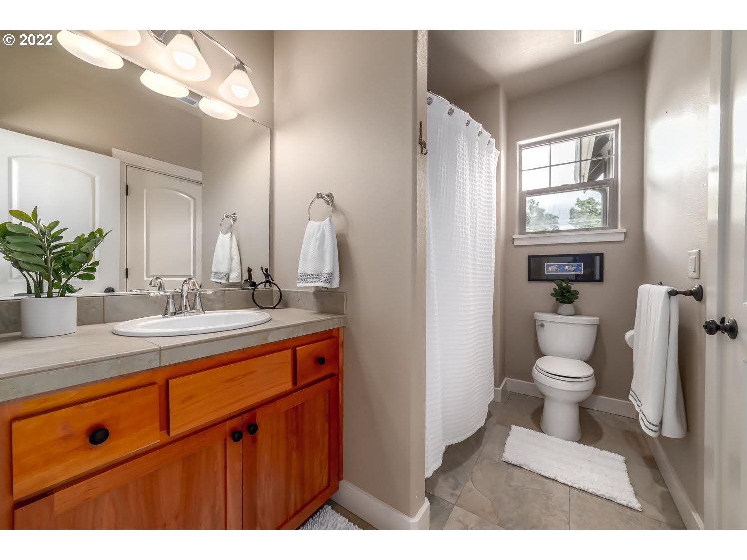 745 Oakway Road Eugene, OR 97401 - Photo 19 of 31 Gallery Image 19