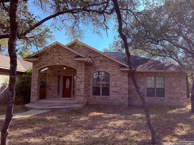 $3,250 | 250 Palomino Trail, Natalia, TX 78059
