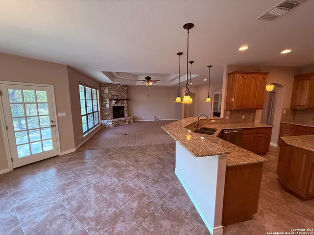 $3,250 | 250 Palomino Trail, Natalia, TX 78059