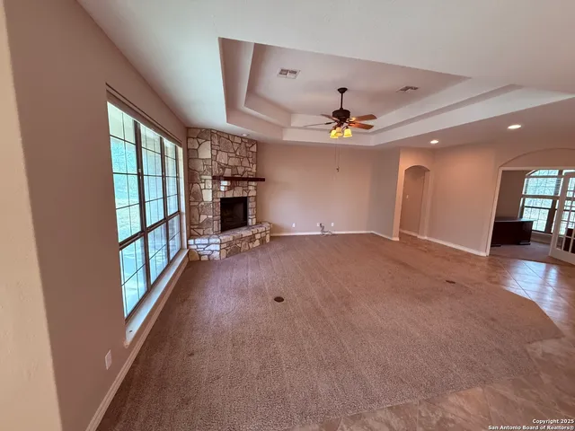 $3,250 | 250 Palomino Trail, Natalia, TX 78059