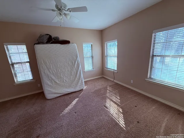 $3,250 | 250 Palomino Trail, Natalia, TX 78059