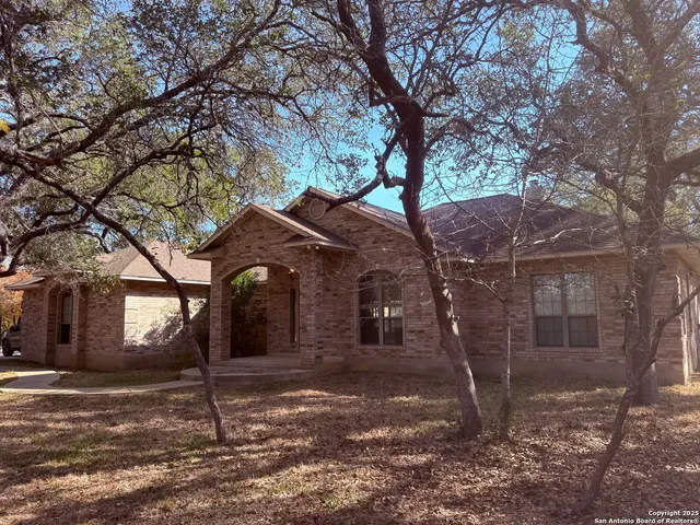 $3,250 | 250 Palomino Trail, Natalia, TX 78059