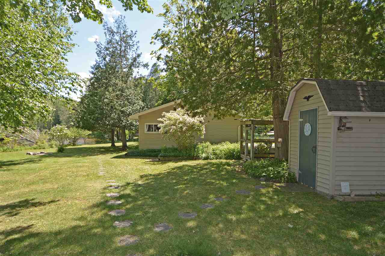 1355 River Road Beulah, MI 49617 - Photo 8 of 37 1875928-7.JPG