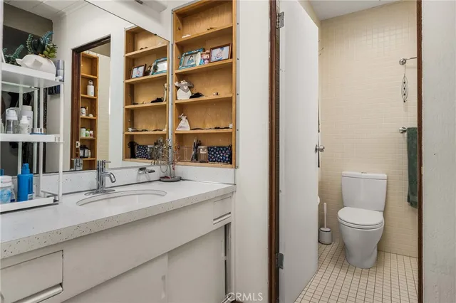 $1,600,000 | 732 South Woodland Street, Orange, CA 92869