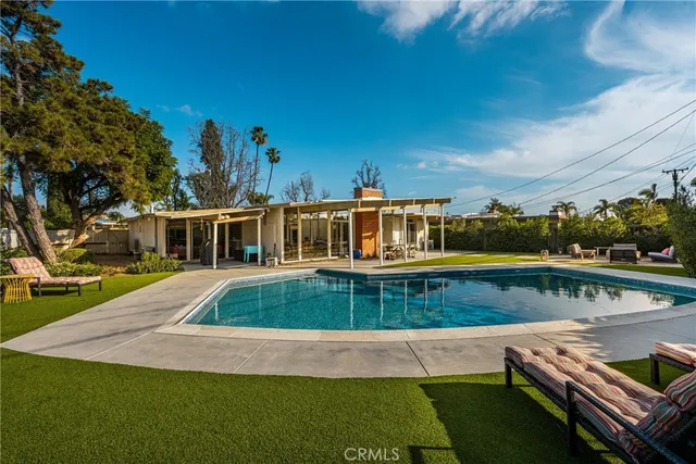 $1,600,000 | 732 South Woodland Street, Orange, CA 92869