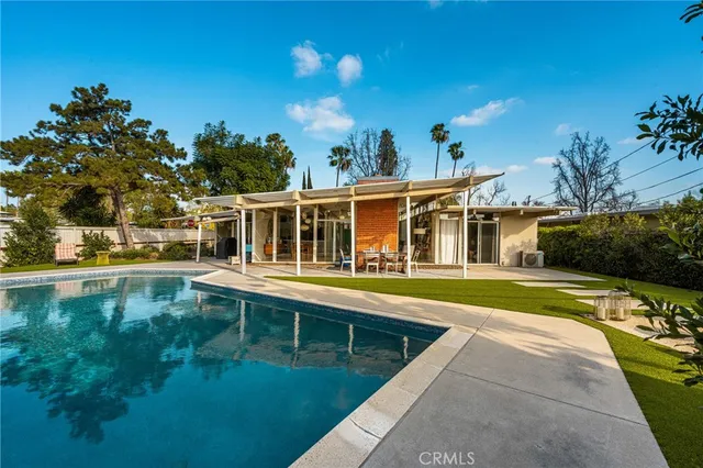 $1,600,000 | 732 South Woodland Street, Orange, CA 92869