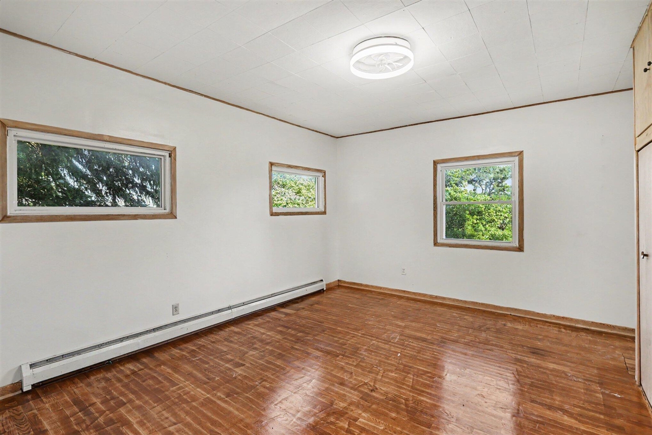 6923 Young Road Bellevue, MI 49021 - Photo 11 of 36