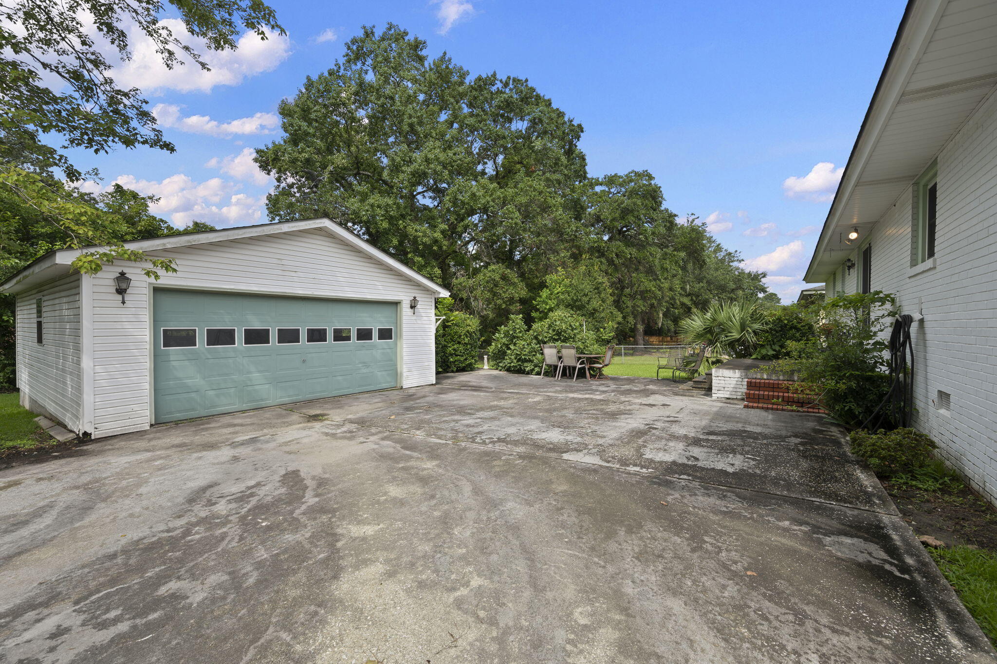 6011 Ridgecrest Avenue Hanahan, SC 29410 - Photo 3 of 40 40-web-or-mls-DSC_9191