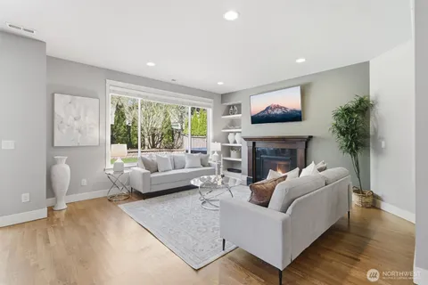 $2,150,000 | 27260 Southeast 19th Place, Sammamish, WA 98075